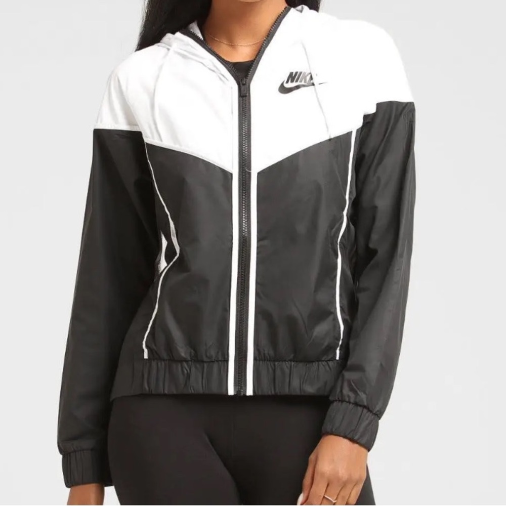 Women's Windbreaker Sportswear Windrunner Black White
